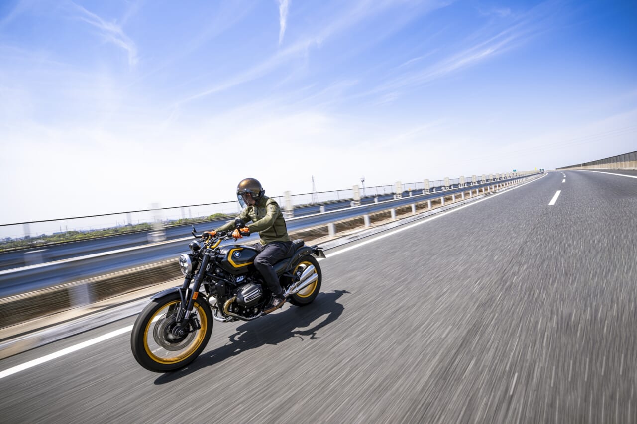 ｜“おひとり様”の機能が大幅進化！！　サイン・ハウスのB＋FLEX MESHインカム【B+COM 7X EVO（ビーコム セブンエックス エボ）】