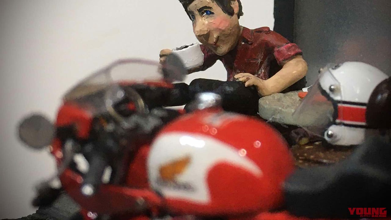 伝説のレーサーから名市販車まで。アレンジと作り込みが魅力のミニチュアバイク「“55mm”の夢の世界」展開催