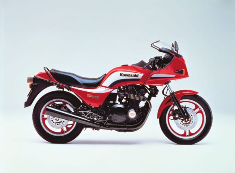 KAWASAKI GPz1100|【わずか3年の閃光】時代の変化に消えた“ローソンレプリカ”の系譜。カワサキZ1000R/Z1100Rが歩んだ、短くも濃密な「最強空冷Z」の記録