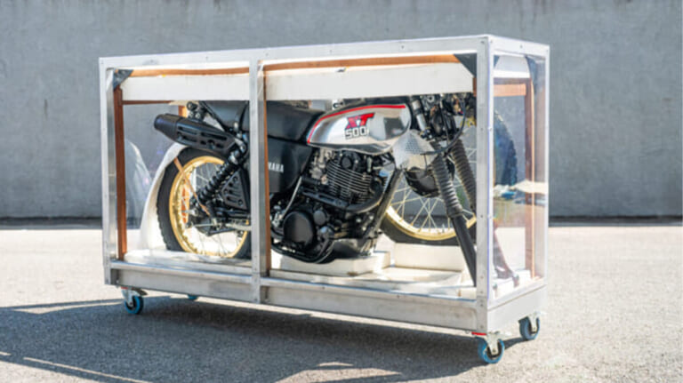 「極めて珍しい」40年前のヤマハの未使用車がフランスで発見|ヤングマシン4月の人気記事TOP10! 配線不要ドラレコに伝説のイオタの謎、破格の軽量レトロ250ccモデル等が熱い視線を集める