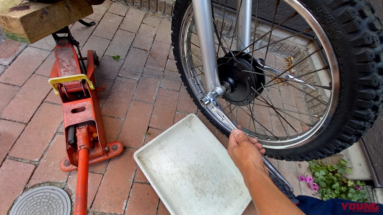 【ドラムブレーキの罠】水も原因も閉じ込める? フロントロックの原因だった“ザリザリの癒着”を自力で解消したら、拍子抜けの真実が判明|【ドラムブレーキの罠】水も原因も閉じ込める? フロントロックの原因だった“ザリザリの癒着”を自力で解消したら、拍子抜けの真実が判明