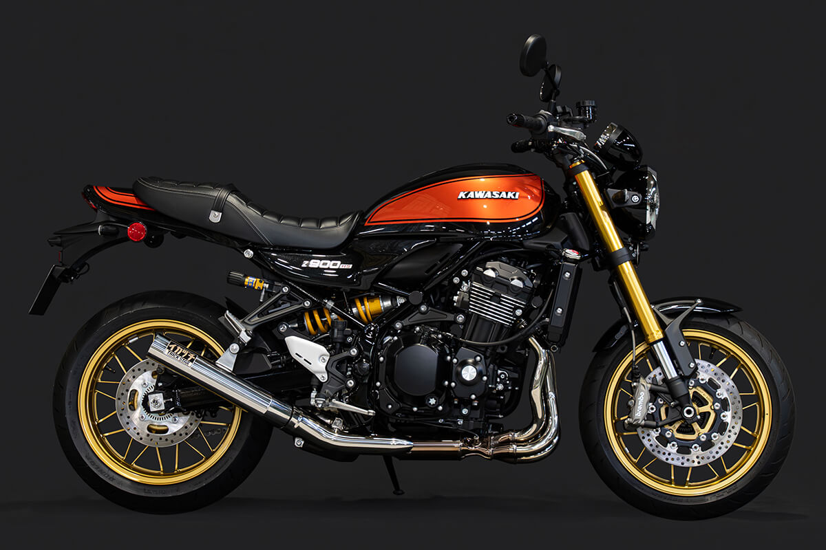 Zの鼓動を研ぎ澄ませ! 伝統の“イカヅチ”が2026年型Z900RSに降臨