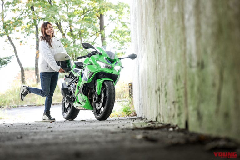 KAWASAKI Ninja ZX-4RR|400ccで121万円は“買い”か? 唯一無二の4気筒「Ninja ZX-4RR」を、レーサー岡崎静夏がストリートでガチ検証!