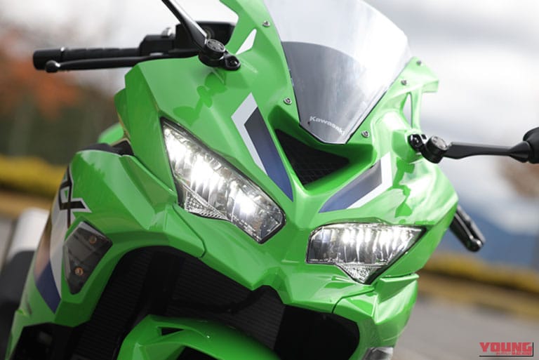 KAWASAKI Ninja ZX-4RR|400ccで121万円は“買い”か? 唯一無二の4気筒「Ninja ZX-4RR」を、レーサー岡崎静夏がストリートでガチ検証!