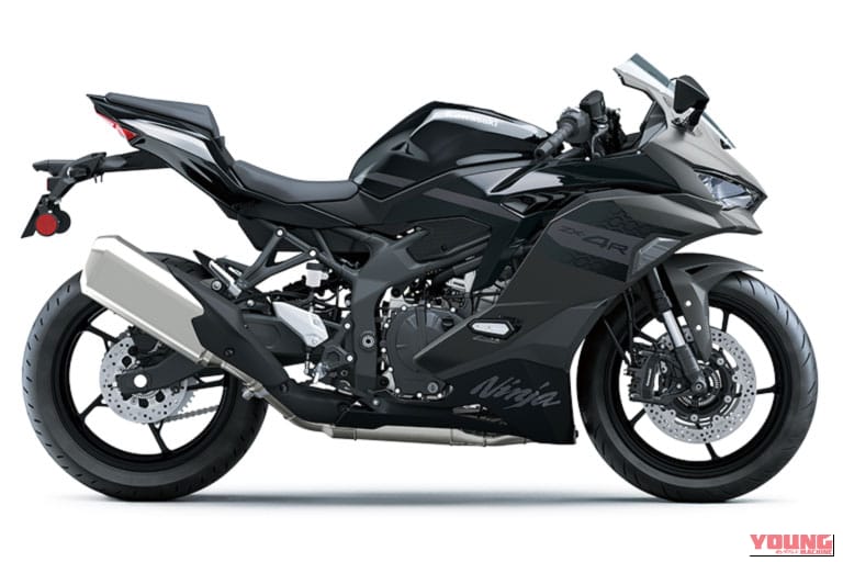 KAWASAKI Ninja ZX-4RR|400ccで121万円は“買い”か? 唯一無二の4気筒「Ninja ZX-4RR」を、レーサー岡崎静夏がストリートでガチ検証!