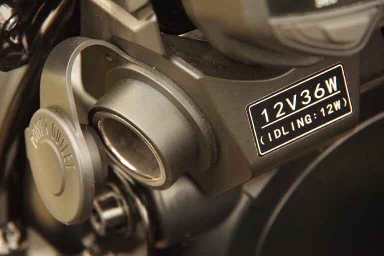Vストローム250|【祝!ツーリング・バイク・オブ・ザ・イヤー 2025受賞!】SUZUKI V-Strom250の魅力に迫る