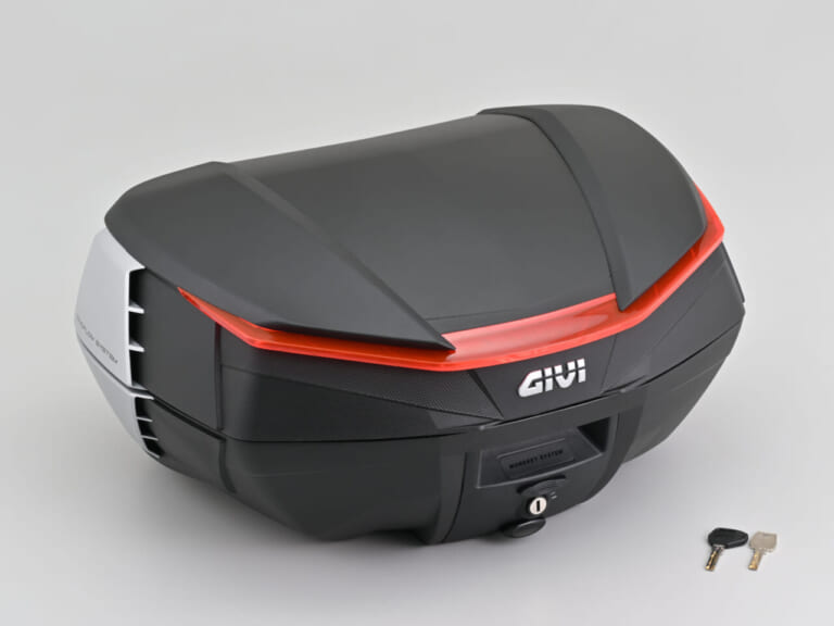 GIVI V49 AIR｜大容量49Lなのに風切り音が気にならない!? 革新的な空力性能を誇るGIVI「V49 AIR」でタンデムツーリングはもっと身軽に【トップケース新製品】