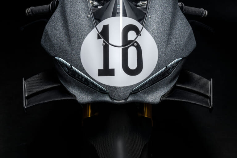 DUCATI Panigale V4 S 100|【世界各100台限定】ひと目で心奪われるチェンテナリオ・ブロンゾの輝きをガレージに。ドゥカティ100年を象徴する10の宝石「Collezione 100」コレクションが登場