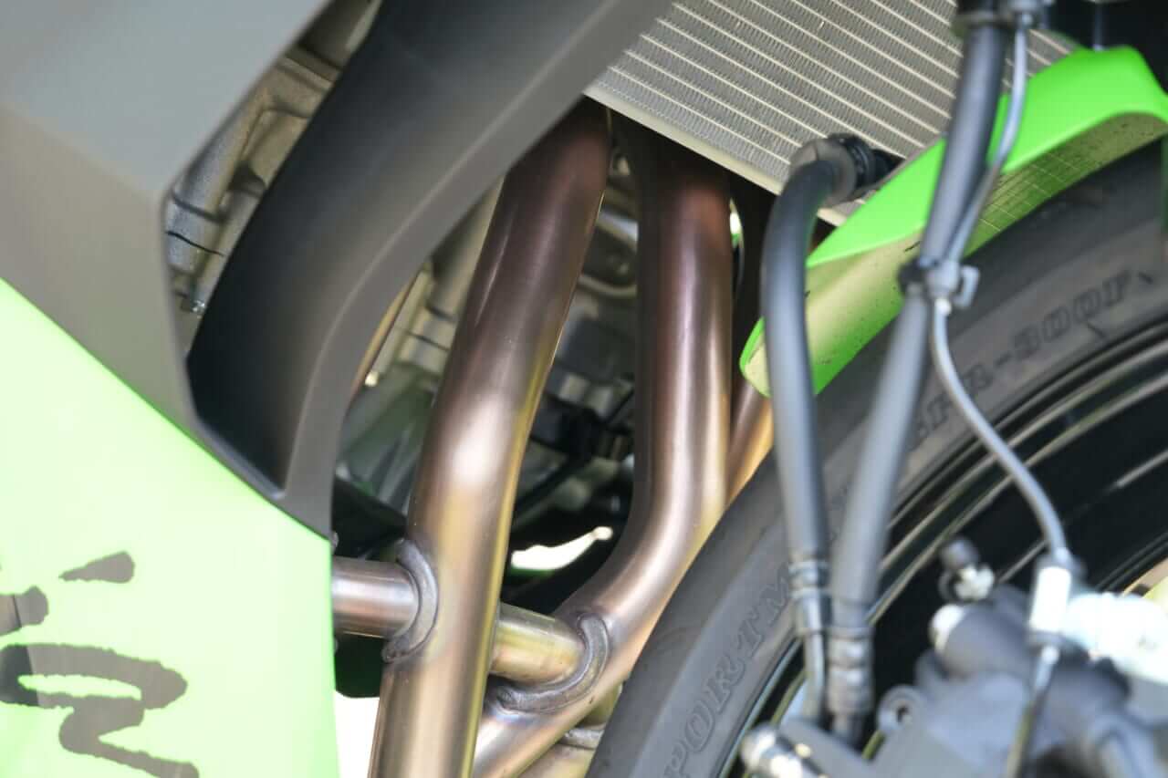 Ninja ZX-4RR シュアラスター|シュアラスターLOOPパワーショット「ザ・体感!!」カワサキ・Ninja ZX-4RR編