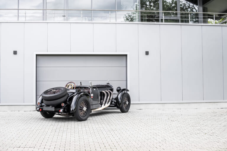 1929年 ジンデルフィンゲン ダイムラー製造 ベンツ メルセデス・ベンツSSK｜「実車はこんな感じなんだ…」ルパン三世が飛び乗ろうとしてズッコケるクラシックカー、98年前のメルセデスベンツSSKを紹介。
