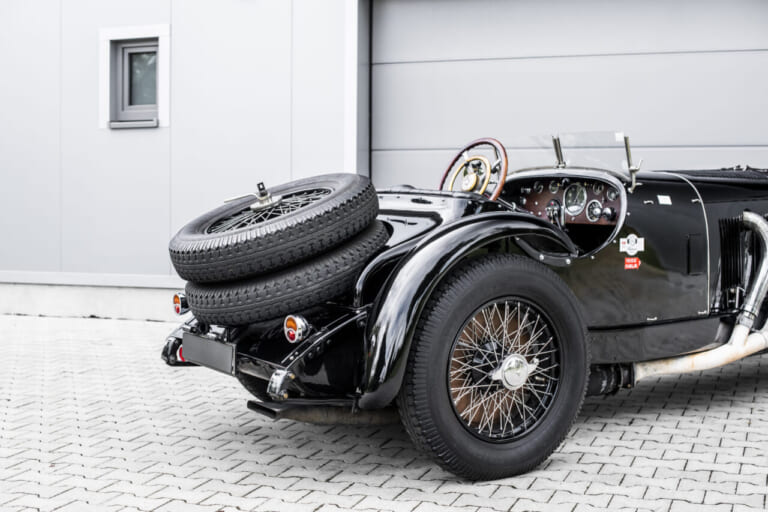 1929年 ジンデルフィンゲン ダイムラー製造 ベンツ メルセデス・ベンツSSK リア スペアタイヤ｜「実車はこんな感じなんだ…」ルパン三世が飛び乗ろうとしてズッコケるクラシックカー、98年前のメルセデスベンツSSKを紹介。