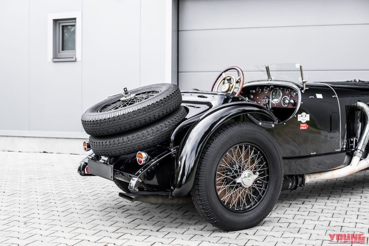 1929年 ジンデルフィンゲン ダイムラー製造 ベンツ メルセデス・ベンツSSK リア スペアタイヤ|「実車はこんな感じなんだ…」ルパン三世が飛び乗ろうとしてズッコケるクラシックカー、98年前のメルセデスベンツSSKを紹介。