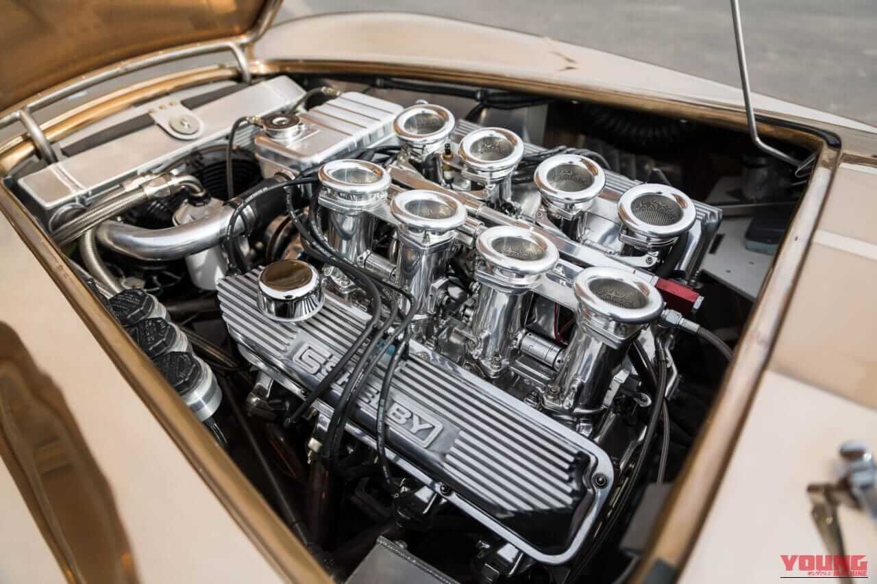 shelby コンティニュエーションコブラ 427S/C ブロンズボディ 511ci（8.37リッター）のアルミブロックV8｜「これは美しい…」ピカピカの車体は特注。実は新車で買える伝説の名車。ニセモノ問題に業を煮やし「本社が本物作ったる！」と奮起