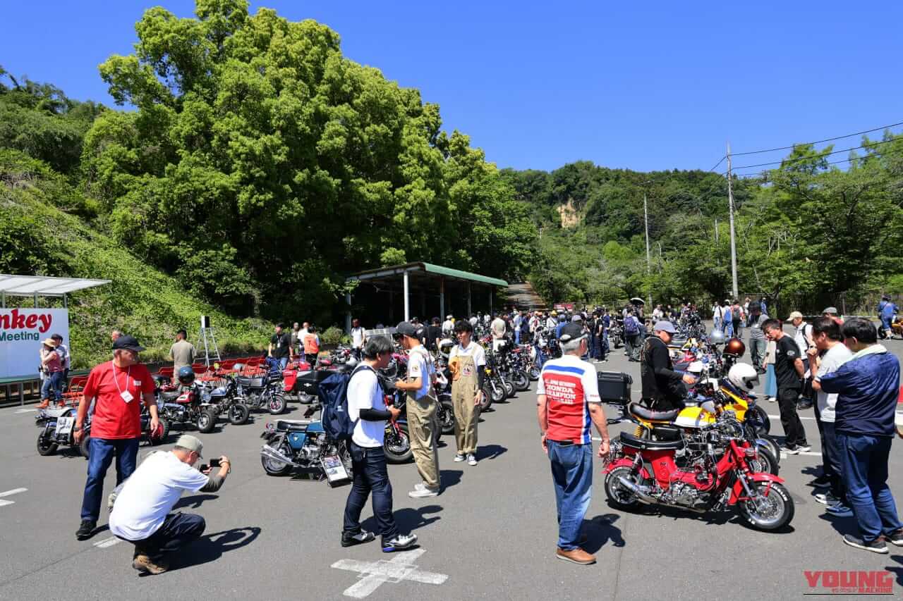 |【560台超が集結】もはや1/1のリアルプラモデル!大人が本気でハマる「4ミニ・カルチャー」のカオスで素敵な深い沼「第18回モンキーミーティング」