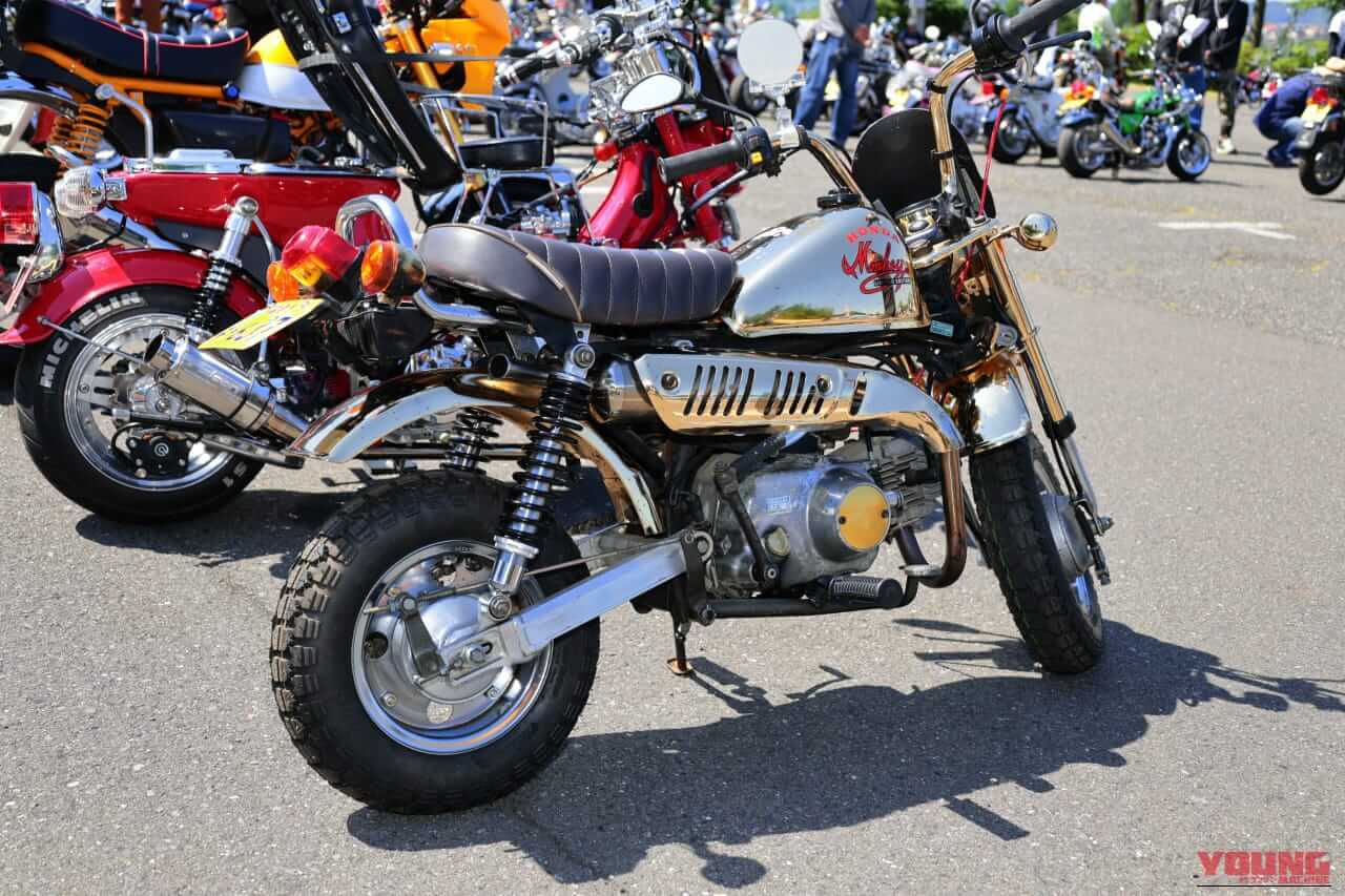 |【560台超が集結】もはや1/1のリアルプラモデル!大人が本気でハマる「4ミニ・カルチャー」のカオスで素敵な深い沼「第18回モンキーミーティング」