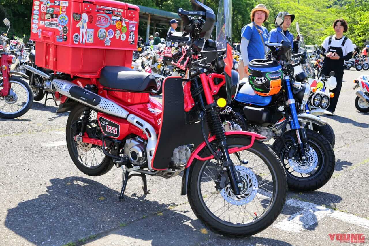 |【560台超が集結】もはや1/1のリアルプラモデル!大人が本気でハマる「4ミニ・カルチャー」のカオスで素敵な深い沼「第18回モンキーミーティング」