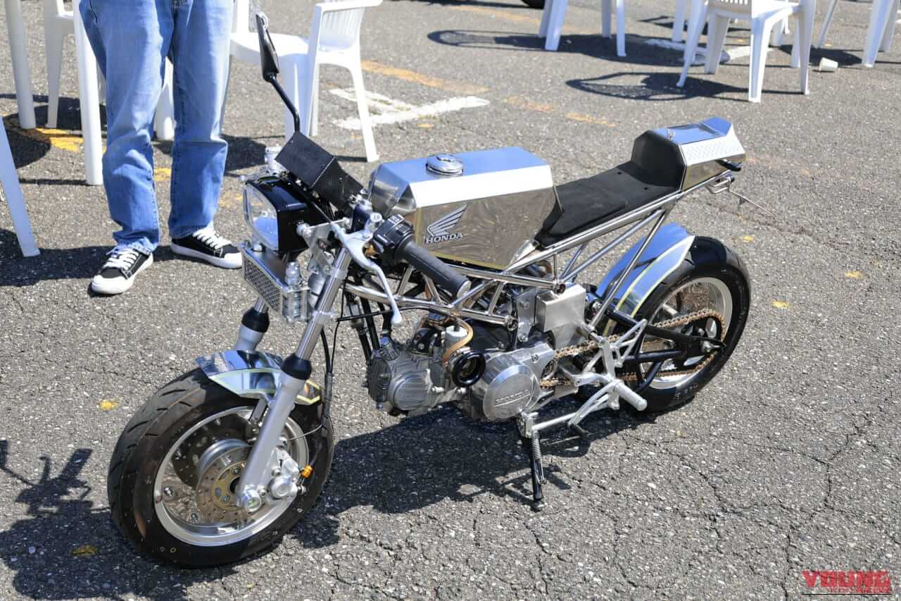 ｜【560台超が集結】もはや1/1のリアルプラモデル！大人が本気でハマる「4ミニ・カルチャー」のカオスで素敵な深い沼「第18回モンキーミーティング」
