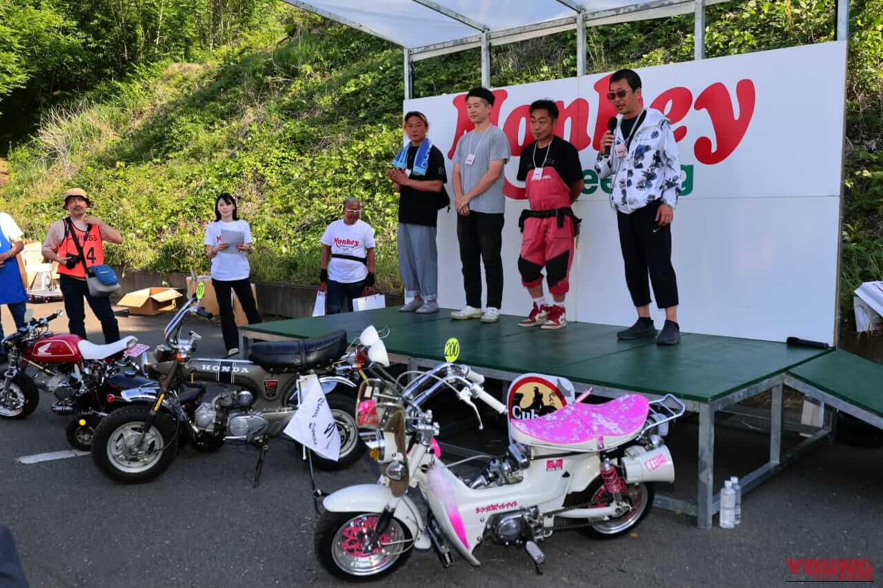 |【560台超が集結】もはや1/1のリアルプラモデル!大人が本気でハマる「4ミニ・カルチャー」のカオスで素敵な深い沼「第18回モンキーミーティング」