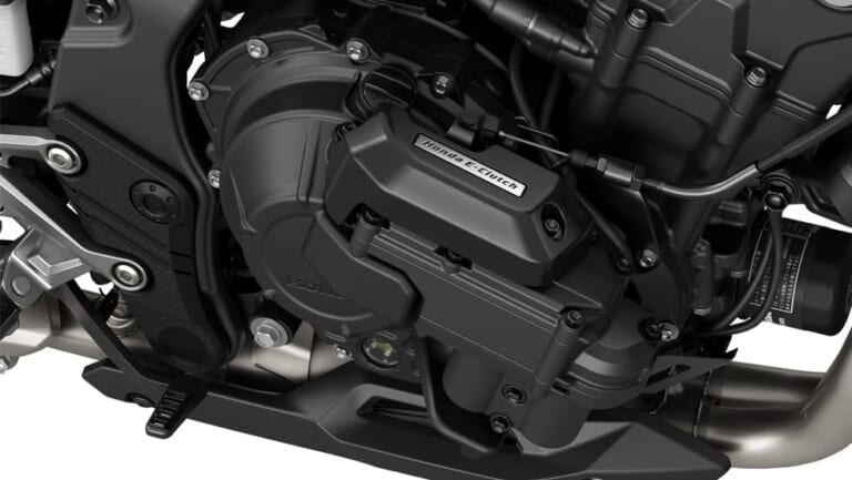 HONDA NX400 E-Clutch｜操る楽しさはそのままに、渋滞の疲労もエンストの恐怖もゼロへ! 待望の400クラスへEクラッチが拡大。ホンダ「CBR400R / NX400E-Clutch」登場【HONDA2026新型】