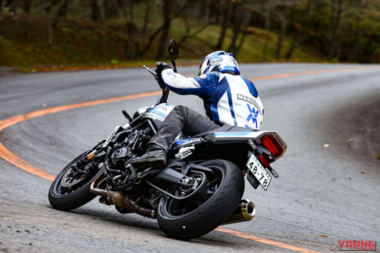 ホンダ CB1000F｜「空冷・キャブ最高」のオジサンも納得？新型CB1000Fが魅せる“直4の味わい”と新次元の軽さ【試乗インプレ】