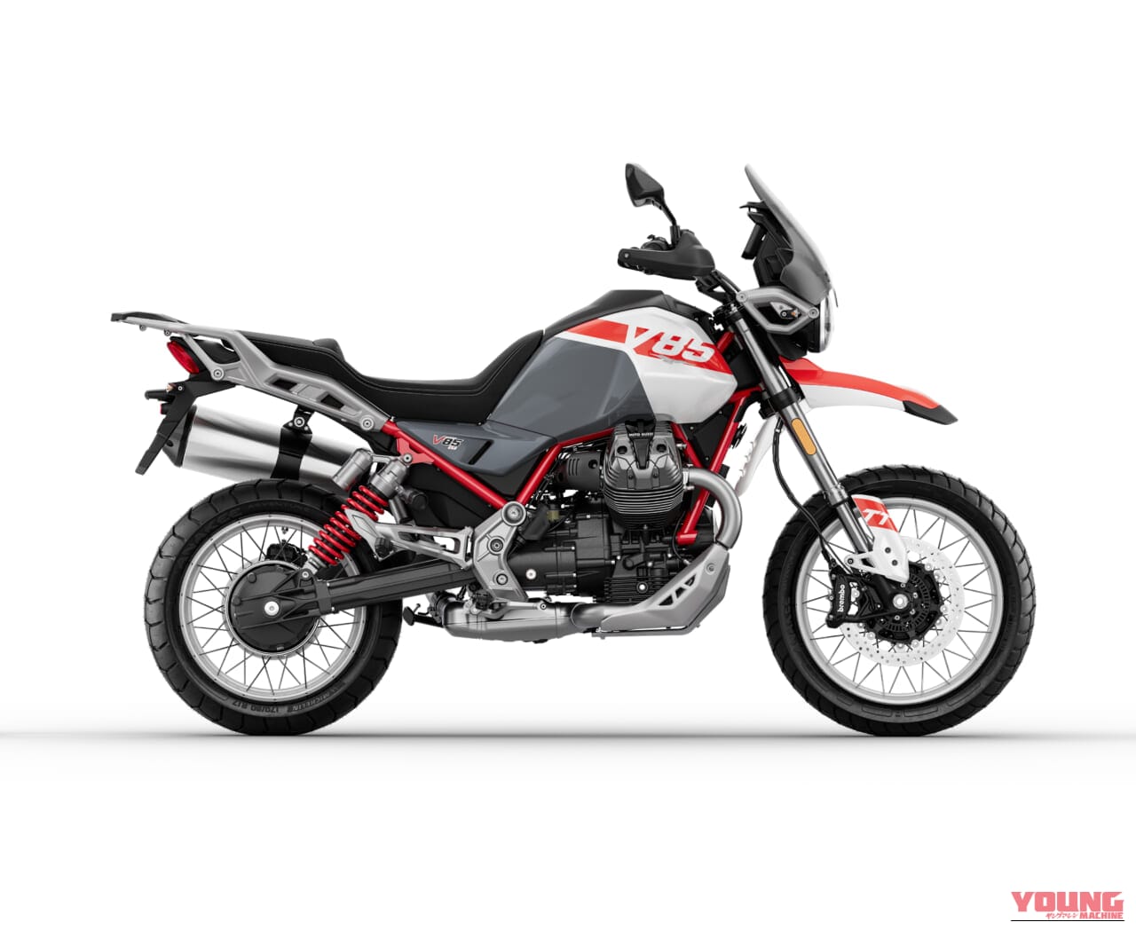 |【モトグッツィ新型】伝統の縦置きVツインに可変バルブ搭載。アドベンチャー疲れの大人へ。最新V85TTの「ちょうどいい」サイズ感と極上新色が休日の旅を変える