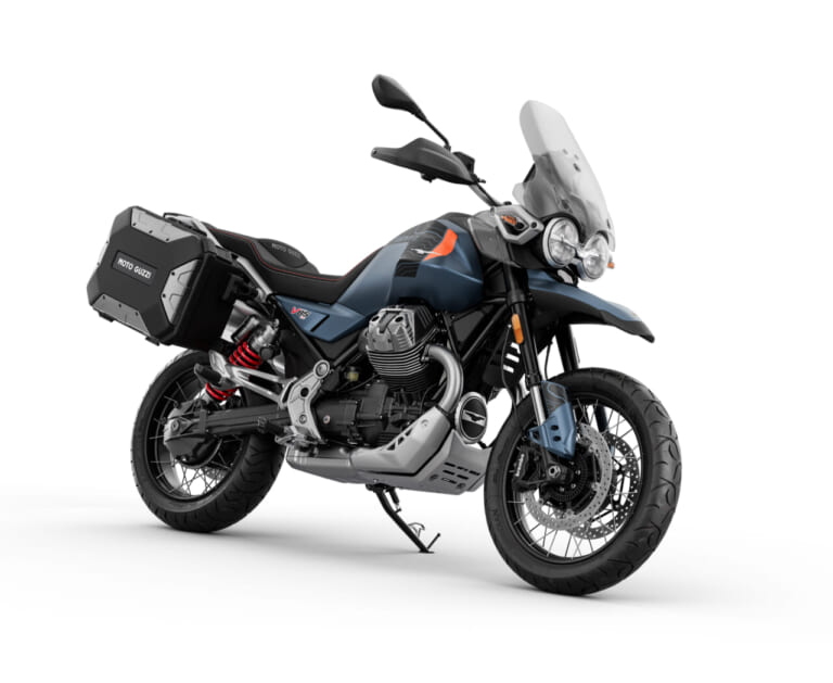 Motoguzzi V85TT|【モトグッツィ新型】伝統の縦置きVツインに可変バルブ搭載。アドベンチャー疲れの大人へ。最新V85TTの「ちょうどいい」サイズ感と極上新色が休日の旅を変える