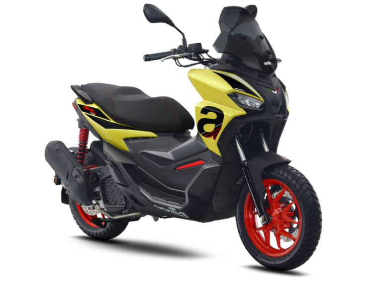 Aprilia SR GT 200 Sport|【SUV感覚スクーター】軽二輪クラスの余裕と足長サスを備えた圧倒的な機動力。新色ゴールドを纏った「SR GT 200 Sport」2026年モデルが登場