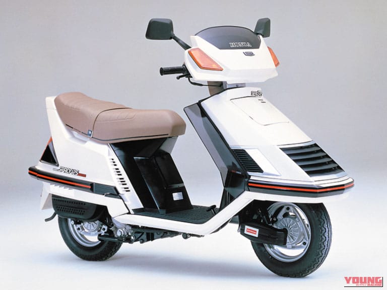 1983 HONDA SPACY125 STRIKER｜リトラに3輪、ブランドコラボまで！俺たちを驚かせた80年代・昭和の個性派絶版スクーター名車まとめ「可能性を探れ！」