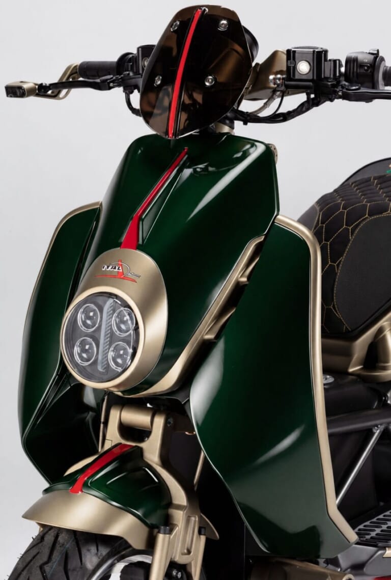 ITALJET Roadster 400 Founders Edition|「美しすぎる…」わずか46分で完売。日本からも注文が殺到した、通勤の憂鬱を吹き飛ばす一生モノ・イタリアンスクーターの圧倒的存在感【Roadster 400Founders Edition】