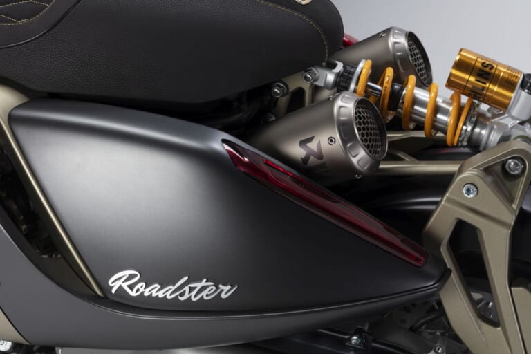 ITALJET Roadster 400 Founders Edition|「美しすぎる…」わずか46分で完売。日本からも注文が殺到した、通勤の憂鬱を吹き飛ばす一生モノ・イタリアンスクーターの圧倒的存在感【Roadster 400Founders Edition】