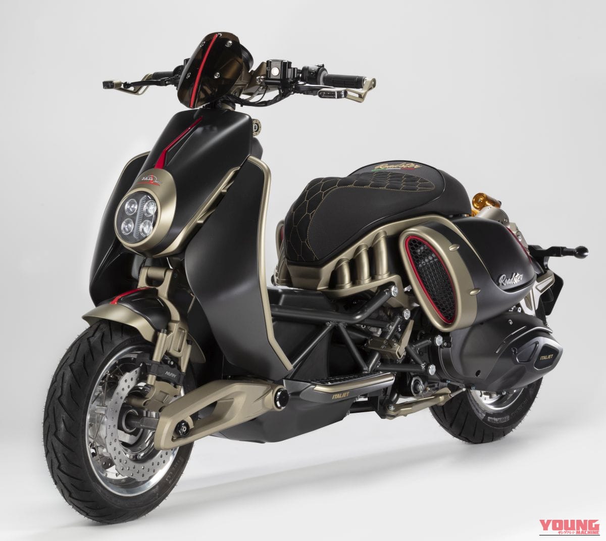 ITALJET Roadster 400 Founders Edition|「美しすぎる…」わずか46分で完売。日本からも注文が殺到した、通勤の憂鬱を吹き飛ばす一生モノ・イタリアンスクーターの圧倒的存在感【Roadster 400Founders Edition】