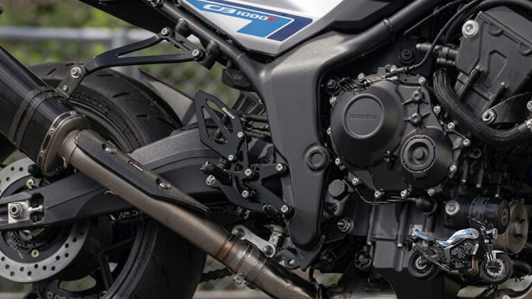 現代に蘇った「F」を思いのままに操る。ウッドストックがCB1000F/SEに捧ぐ、機能美に満ちたバックステップキット登場【HONDAカスタム】