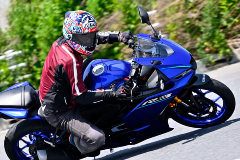 YZF-R3|【排気量320ccのR3はやっぱりトルクに余裕アリ!】ヤマハYZF-R3 2026モデル試乗レポート