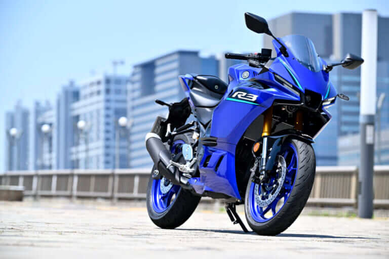 YZF-R3|【排気量320ccのR3はやっぱりトルクに余裕アリ!】ヤマハYZF-R3 2026モデル試乗レポート