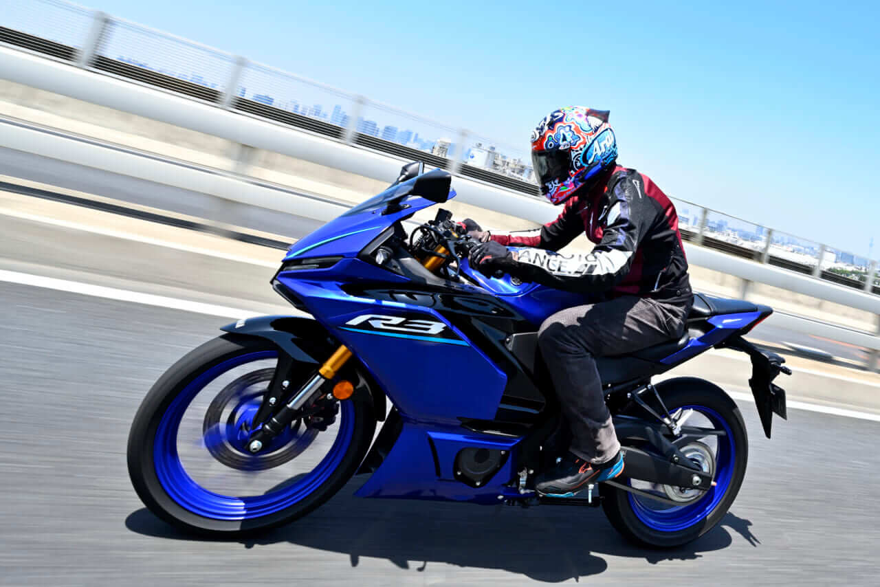 YZF-R3|【排気量320ccのR3はやっぱりトルクに余裕アリ!】ヤマハYZF-R3 2026モデル試乗レポート