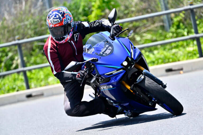 YZF-R3|【排気量320ccのR3はやっぱりトルクに余裕アリ!】ヤマハYZF-R3 2026モデル試乗レポート