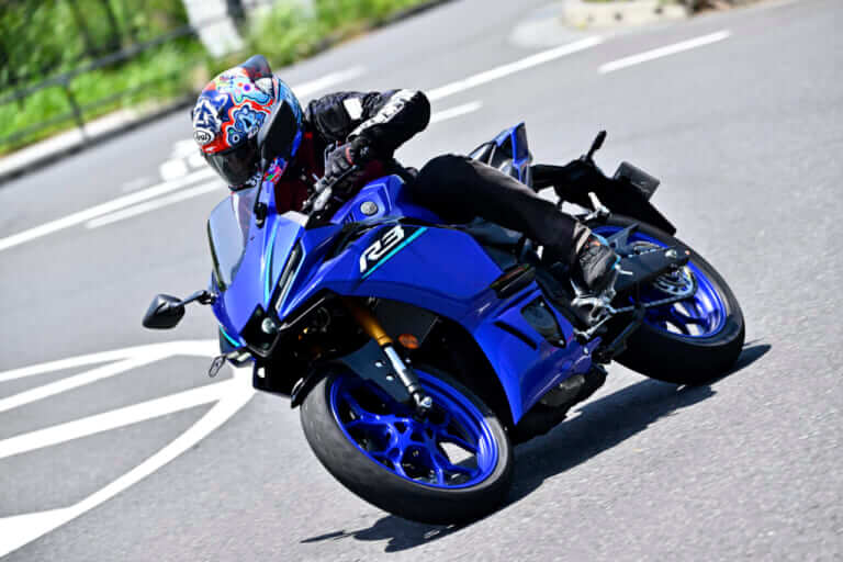 YZF-R3|【排気量320ccのR3はやっぱりトルクに余裕アリ!】ヤマハYZF-R3 2026モデル試乗レポート