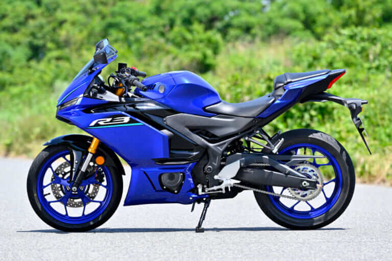 YZF-R3|【排気量320ccのR3はやっぱりトルクに余裕アリ!】ヤマハYZF-R3 2026モデル試乗レポート
