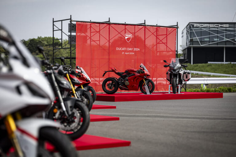 ドゥカティ100年の歴史と未来を鈴鹿で体感。「DUCATI DAY 2026」が6/6開催! 注目の新型Panigale V4 Rなど3モデルは日本初公開｜ドゥカティ100年の歴史と未来を鈴鹿で体感。「DUCATI DAY 2026」が6/6開催! 注目の新型Panigale V4 Rなど3モデルは日本初公開