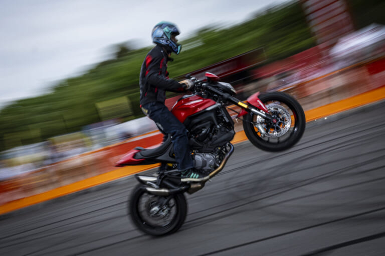 ドゥカティ100年の歴史と未来を鈴鹿で体感。「DUCATI DAY 2026」が6/6開催! 注目の新型Panigale V4 Rなど3モデルは日本初公開｜ドゥカティ100年の歴史と未来を鈴鹿で体感。「DUCATI DAY 2026」が6/6開催! 注目の新型Panigale V4 Rなど3モデルは日本初公開