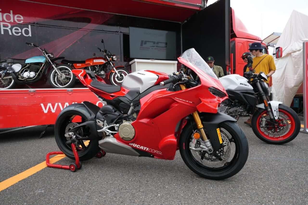 DUCATI DAY 2026|【DUCATI DAY 2026 レポート】祝!100周年〜鈴鹿サーキットをドゥカティで覆いつくせ!