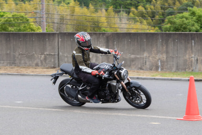スポーツマックスQ5｜ダンロップの人気タイヤを高橋裕紀がインプレッション！