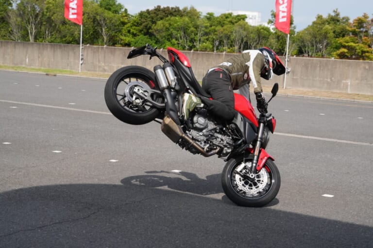 DUCATI DAY 2026|【DUCATI DAY 2026 レポート】祝!100周年〜鈴鹿サーキットをドゥカティで覆いつくせ!