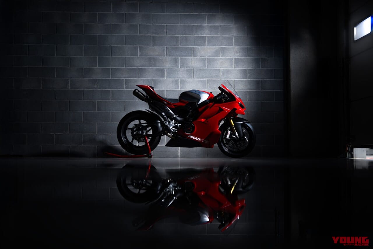 Panigale V4 R|パワーウェイトレシオは0.794kg/PS!まさに公道を走るMotoGPマシン! 驚異の235馬力&16,500rpm、新型「パニガーレV4 R」が国内上陸!!