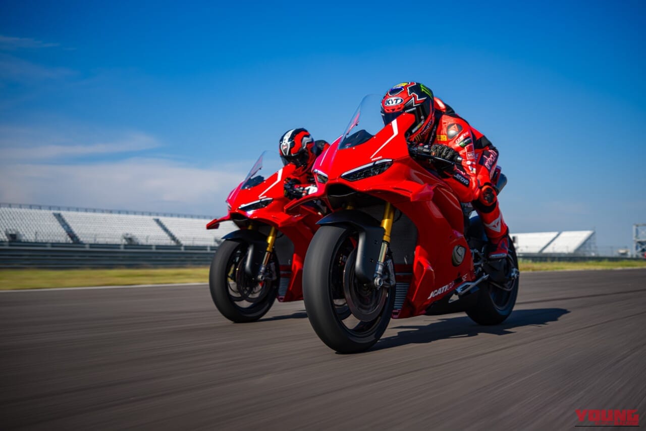Panigale V4 R｜パワーウェイトレシオは0.794kg/PS！まさに公道を走るMotoGPマシン！ 驚異の235馬力＆16,500rpm、新型「パニガーレV4 R」が国内上陸!!