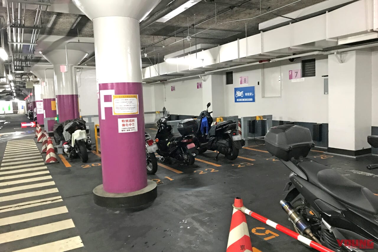 |政治・行政・ビジネス・サブカルチャーの中心地、東京都「千代田区」のバイク駐車事情とは?<前編>