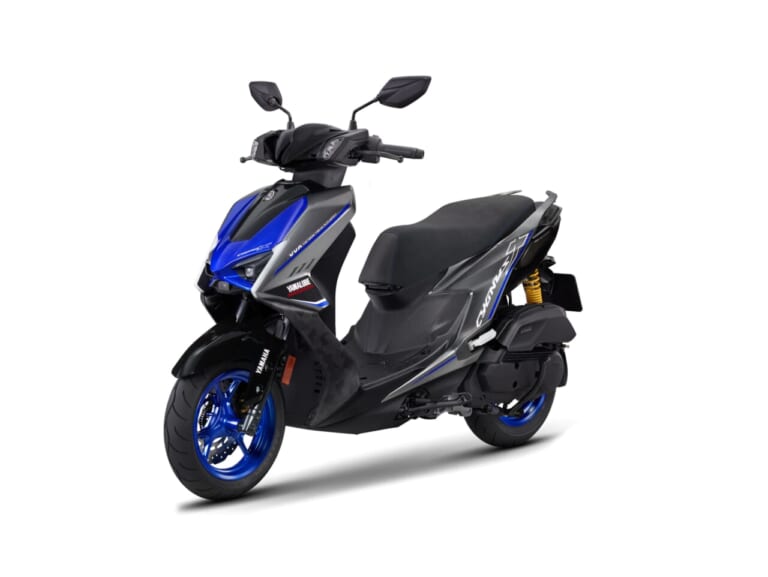YAMAHA CYGNUS X|スクーターの走りを妥協しない大人へ。台湾ヤマハの本気を見た! シグナスXの卓越したコーナリング性能を際立たせる究極の「TSR仕様」登場