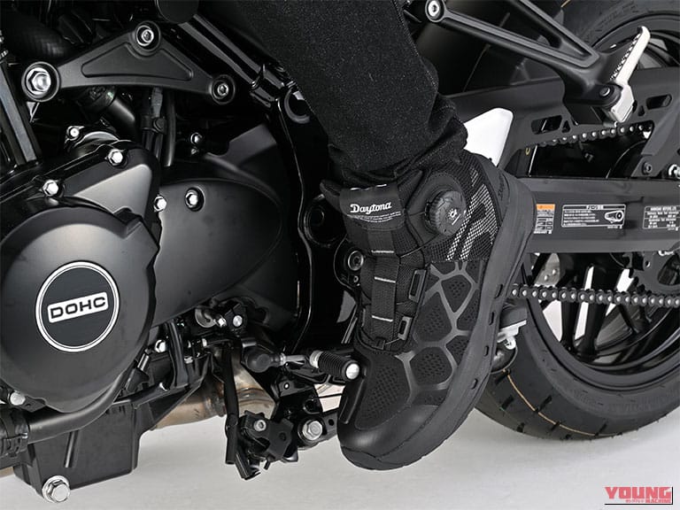 デイトナ DS-504 S-ARシューズ｜夏バイクの「蒸れ・暑さ」を回避！プロテクター入りワークパンツ＆デイトナ史上最高の涼しいシューズで酷暑を快適に
