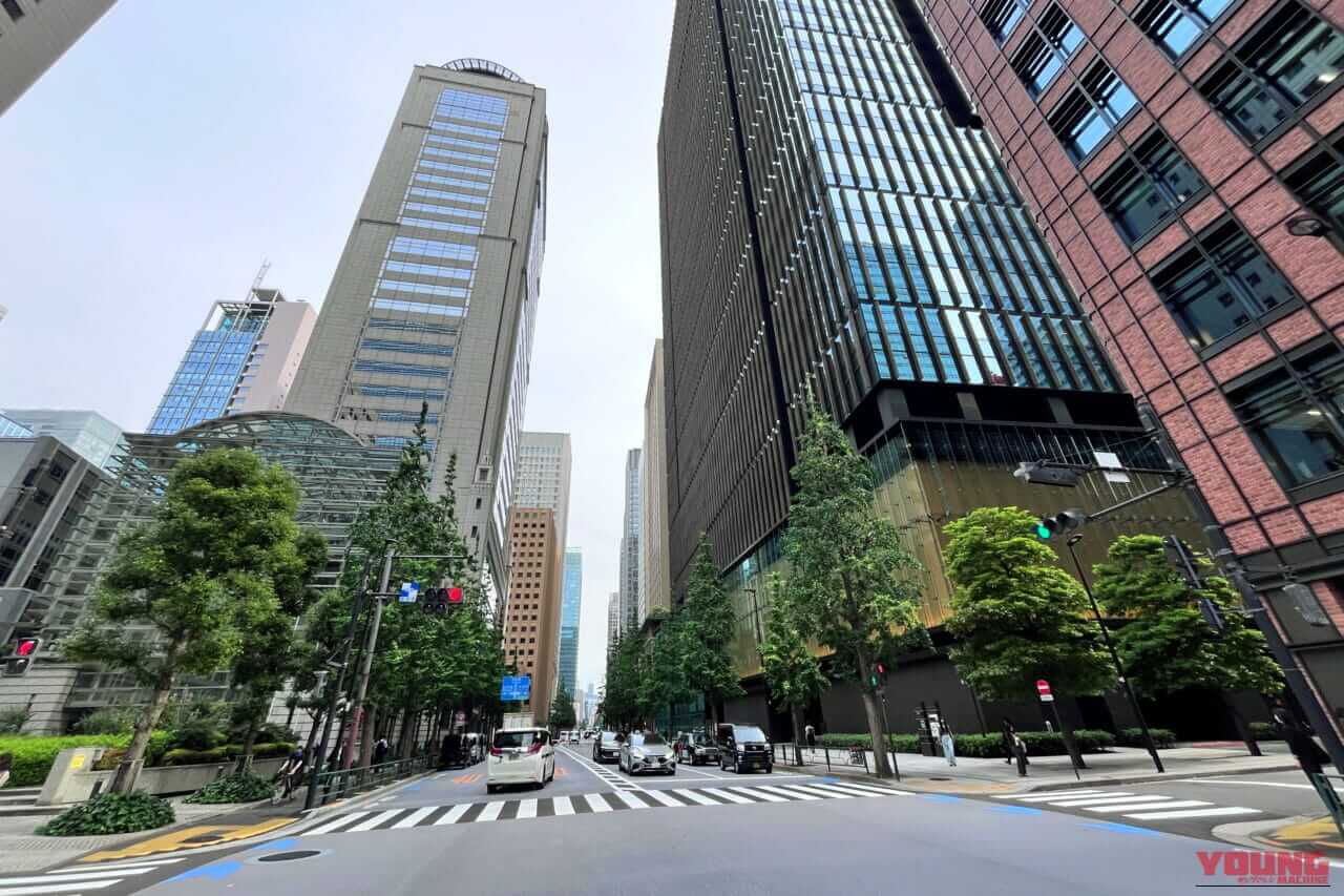 |政治・行政・ビジネス・サブカルチャーの中心地、東京都「千代田区」のバイク駐車事情とは?<前編>