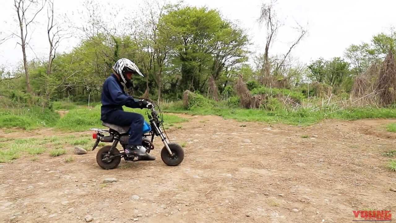 YAMAHA POCKE｜【昭和の怪物原付】たった3馬力で竿立ち!? ヤマハ「ポッケ」レストア試乗で分かった狂暴な車体バランスの正体